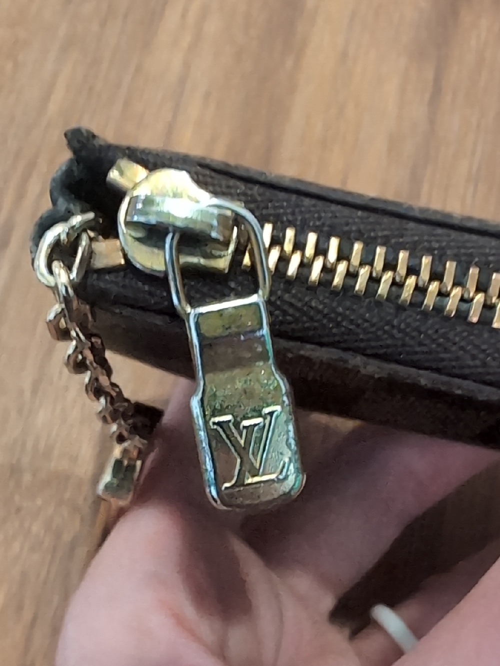 Louis Vuitton Key Pouch Pochette Cles Damier Ebene - Picture 9 of 16